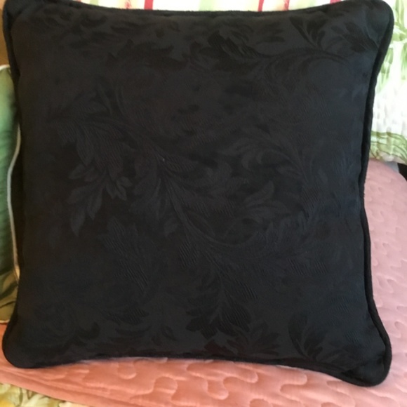 Handmade Yarn Cross Stitched Chihuahua Face Pillow - Picture 6 of 7